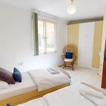 6th Floor Seafront With Open Sea Views